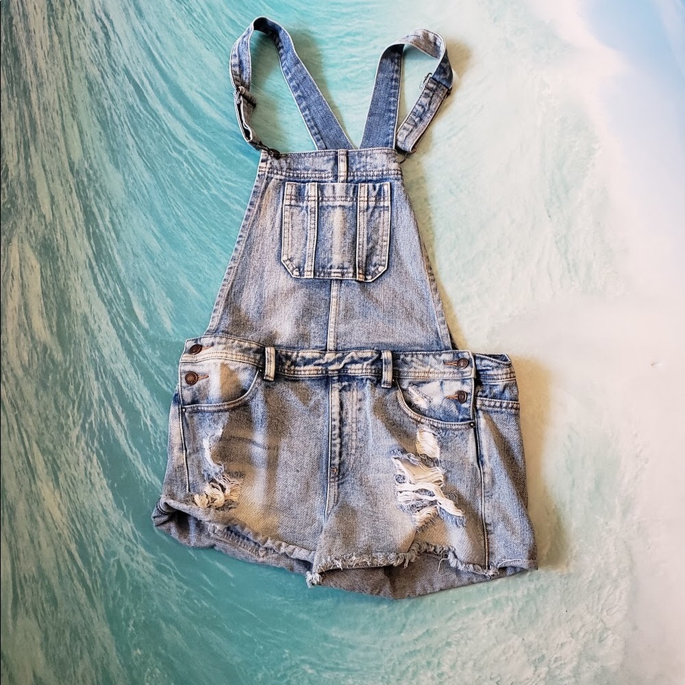 Short overall forever 21